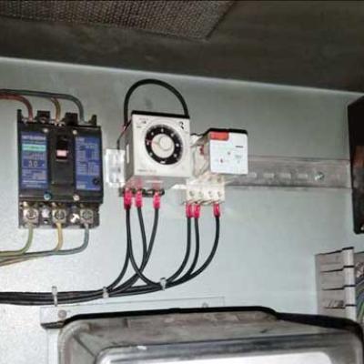 Penggantian Air Circuit Breaker (ACB) 3P 3200A Merk Schneider UVT 220 C/w Busbar 8x100